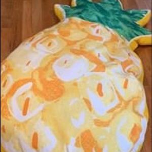 Oversized pineapple pillow